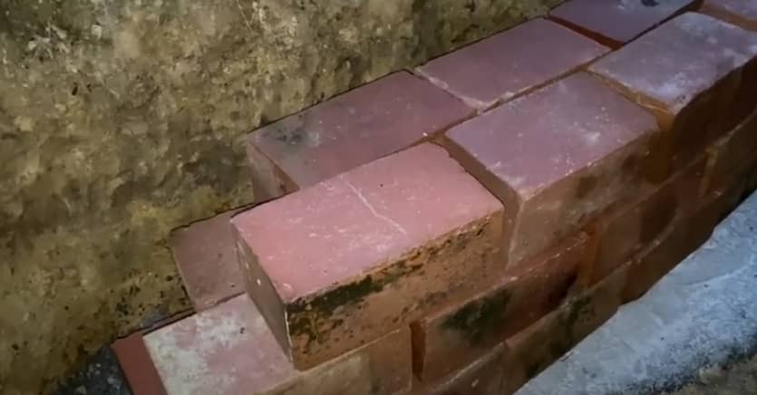 bricks-retaining-wall