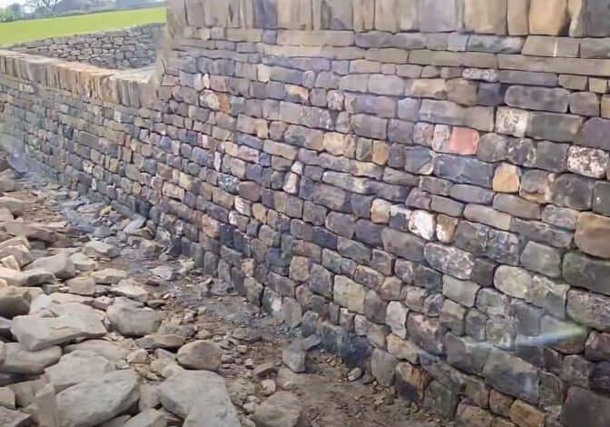 stone-wall-installation-around-denver